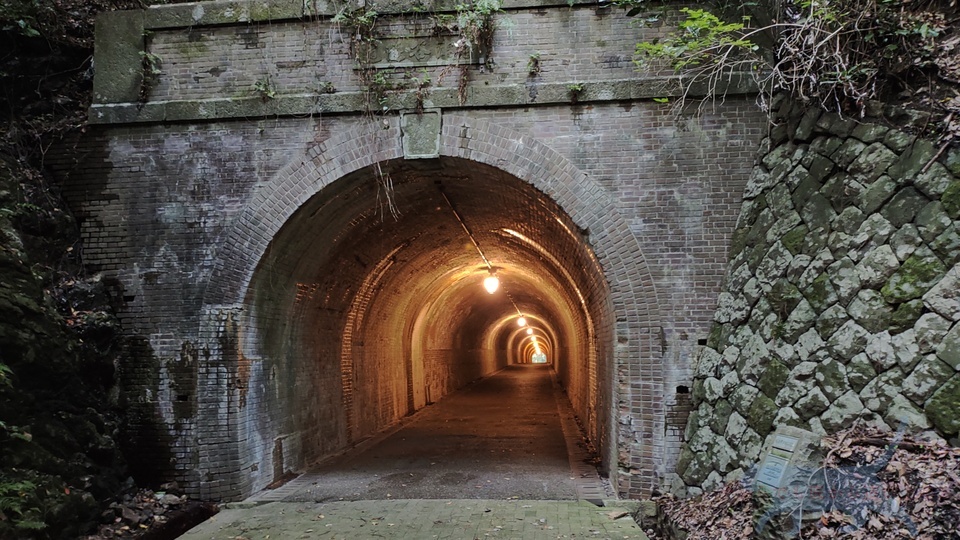 明治のトンネル入り口(岡部口)