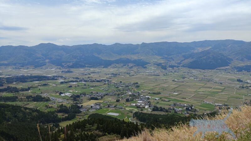 美しい阿蘇山のカルデラ