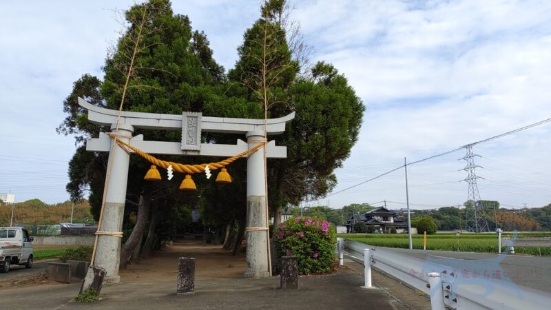 弓削神宮から車で3分ぐらいの場所にある上弓削神社 　こちらは駐車場などは無いので注意